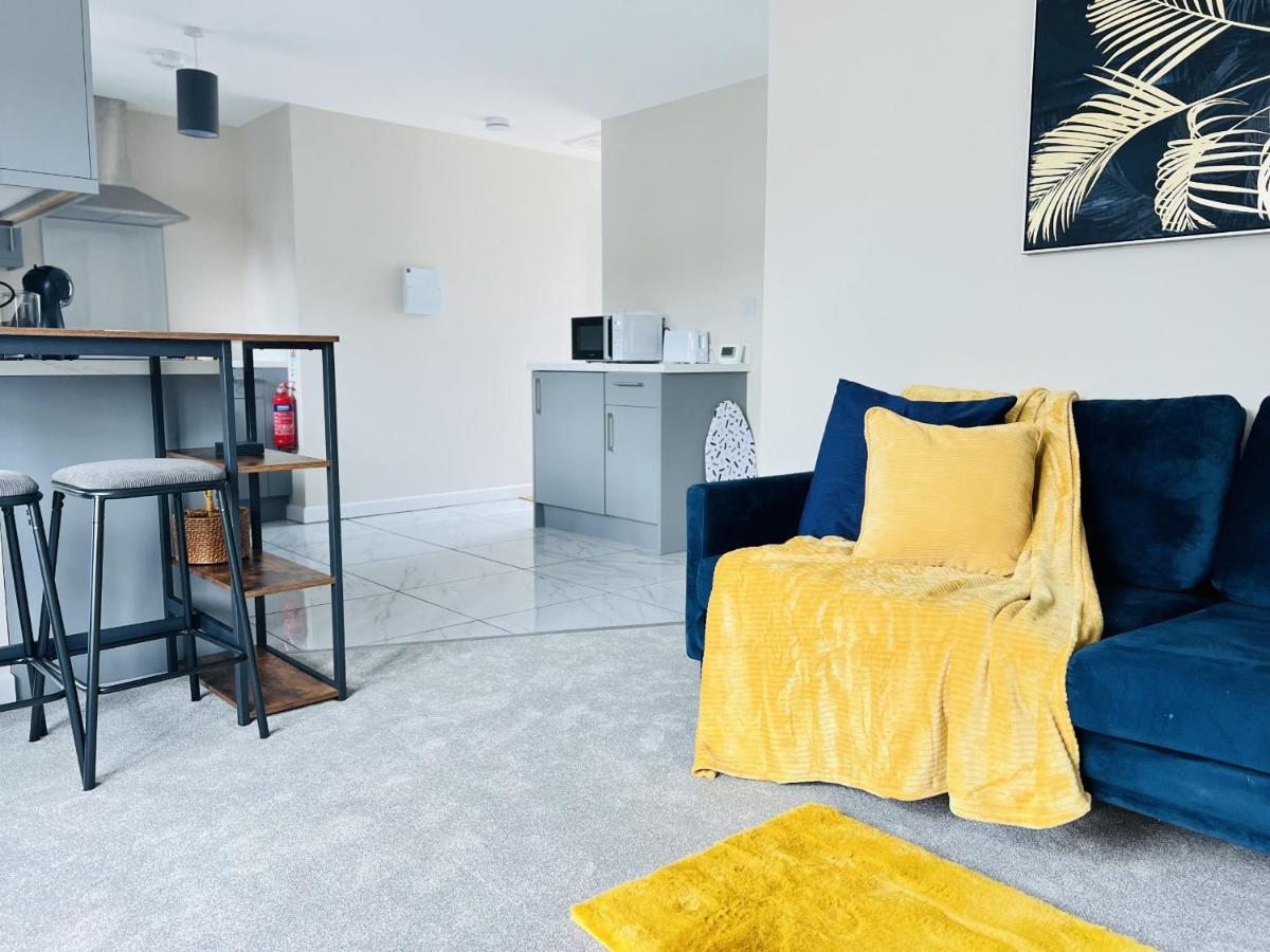 Brand New 1 Bed Apartment, 5Min Walk To Racing & Main Strip, With Electric Parking Bay & Terrace Long Stay Work Contractor Leisure - Citrine Newmarket  Buitenkant foto