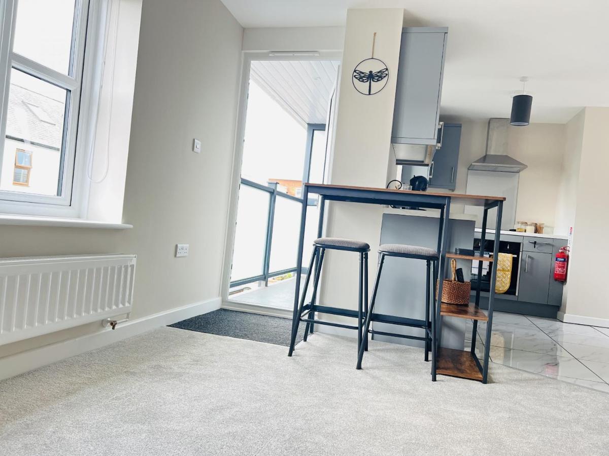 Brand New 1 Bed Apartment, 5Min Walk To Racing & Main Strip, With Electric Parking Bay & Terrace Long Stay Work Contractor Leisure - Citrine Newmarket  Buitenkant foto