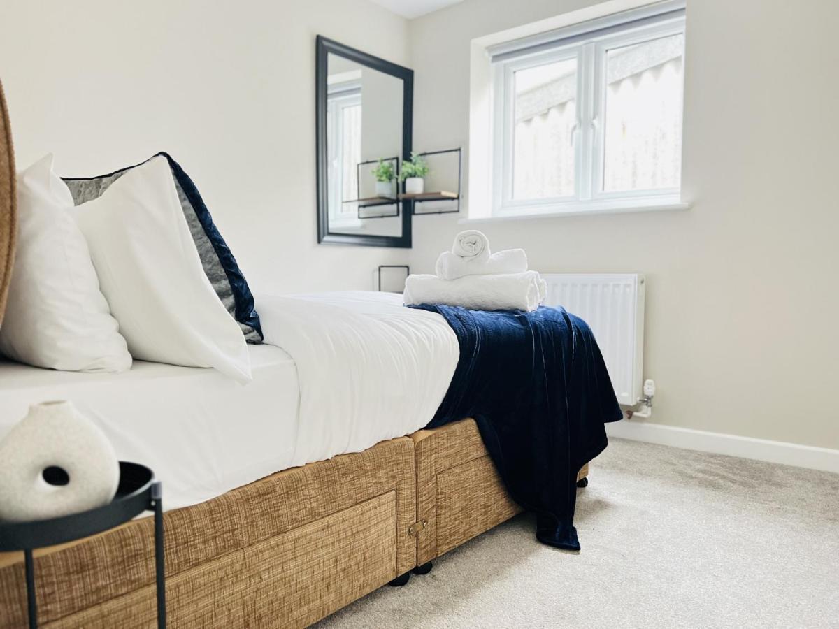 Brand New 1 Bed Apartment, 5Min Walk To Racing & Main Strip, With Electric Parking Bay & Terrace Long Stay Work Contractor Leisure - Citrine Newmarket  Buitenkant foto