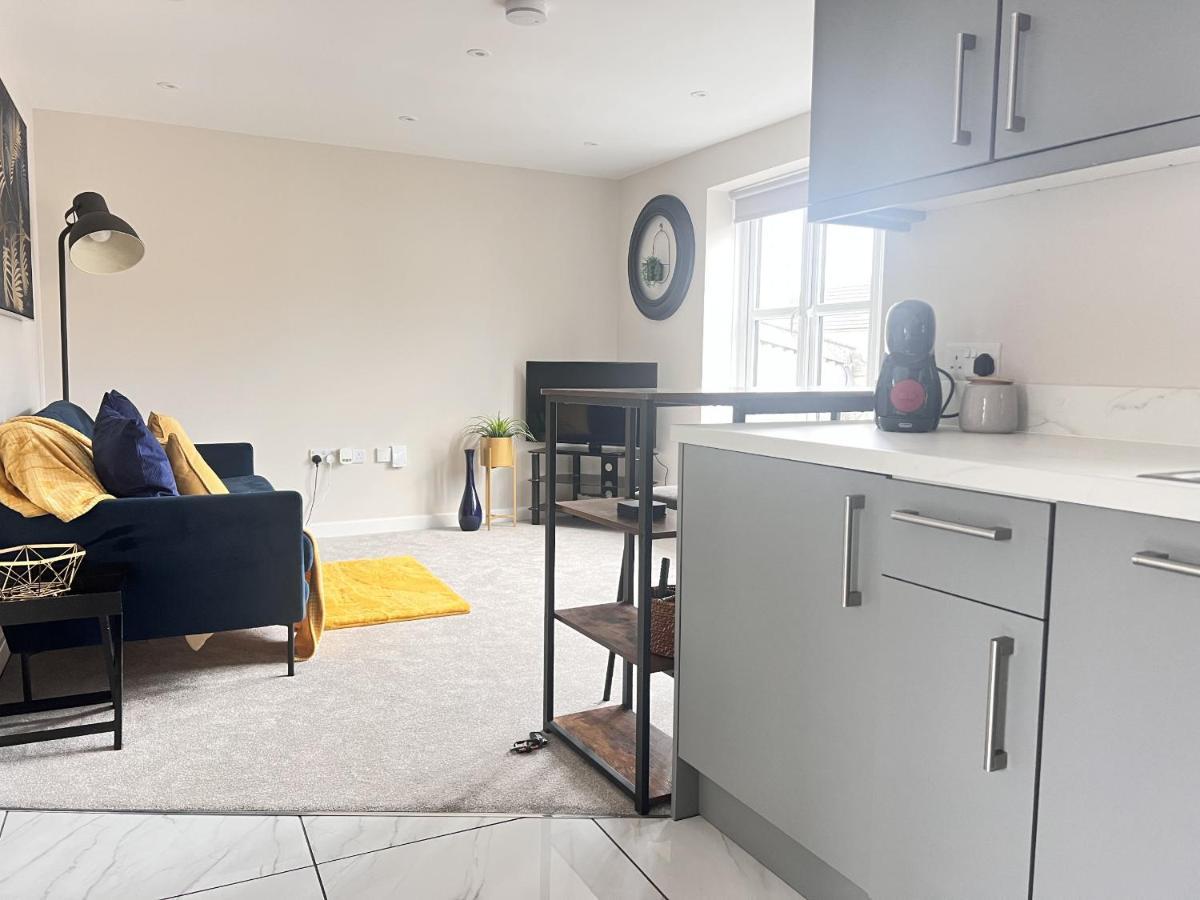 Brand New 1 Bed Apartment, 5Min Walk To Racing & Main Strip, With Electric Parking Bay & Terrace Long Stay Work Contractor Leisure - Citrine Newmarket  Buitenkant foto