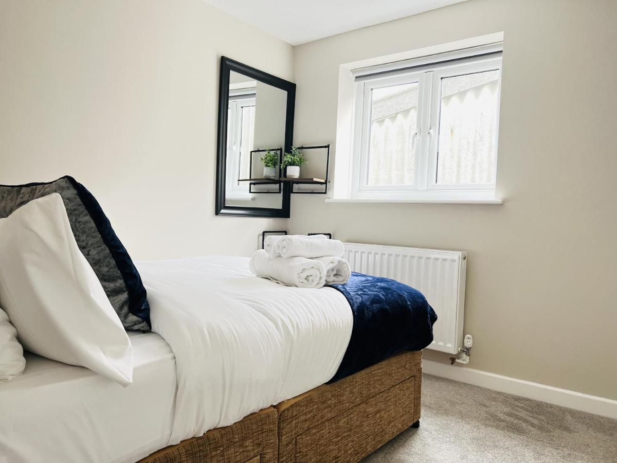 Brand New 1 Bed Apartment, 5Min Walk To Racing & Main Strip, With Electric Parking Bay & Terrace Long Stay Work Contractor Leisure - Citrine Newmarket  Buitenkant foto